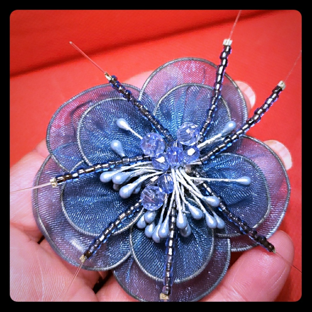 Vintage blue flowral beaded brooch pin MINT